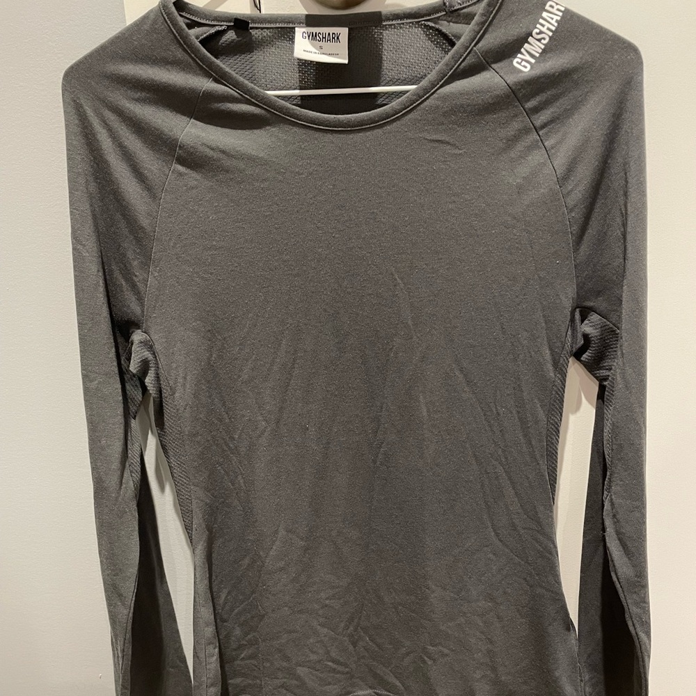 Gymshark long sleeve tee. Gray. Size: S. Never used. NO TAG.